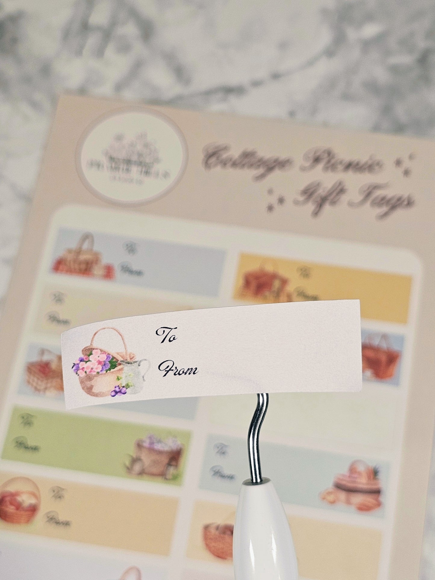 Cottage Picnic Gift Tag Stickers